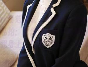 MFStar模范学院 – 柳侑绮Sevenbaby的夏日私拍：就像那热乎乎的烤肉，焦点全在我身上，快来“舌尖”尖叫吧！