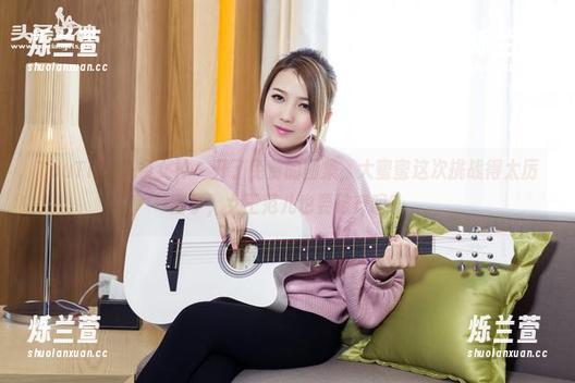 TouTiao头条女神 - 开了免费的图集，大蜜蜜这次挑战得太厉害了，女王范儿也要破产吗？