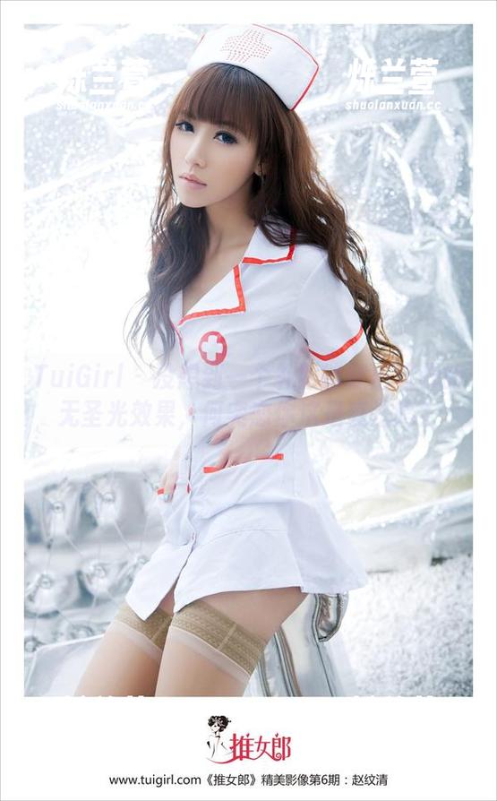 TuiGirl - 没想到一个礼服能穿出这样的无圣光效果，何奕恋你这是魔法吗？