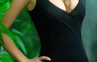 TuiGirl推女郎 – 最新泳衣美图，看陆瓷如何优雅地跟水仇恨互动！