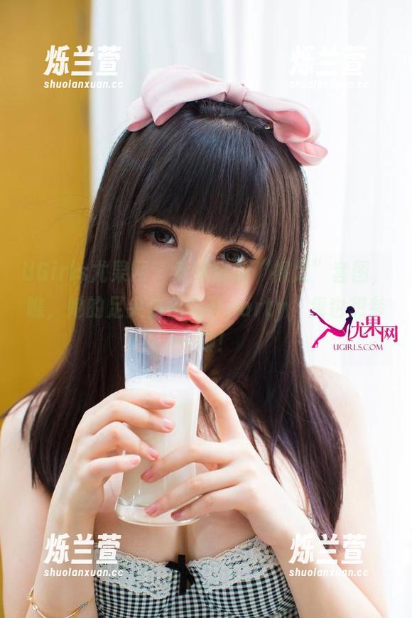 UGirls尤果网 - 乔依琳的“裸足”套图，瞧，她的足尖仿佛在开party，我也想参一脚！