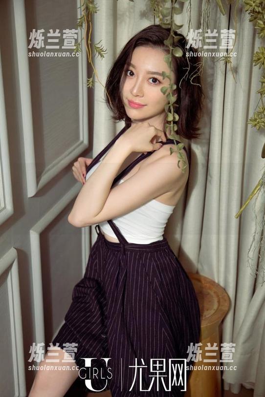 UGirls尤果网-何曼丽 UGirls尤果网 - 何曼丽穿的这条白裙子,高清摄影是真牛,直接把我的焦点拉到了裙边!