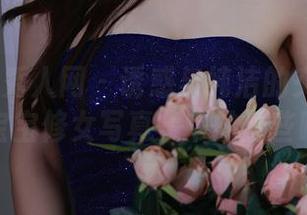 Xiuren秀人网 – 诱惑与纯洁的交织：summer宝宝修女写真集中的那些瞬息万变
