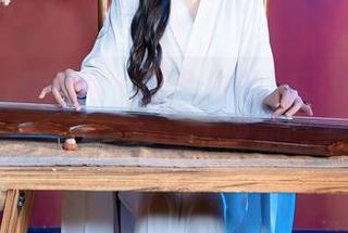 Xiuren秀人网 – 田兮白的油亮作品，果然是那种一看就让人留恋的画面。