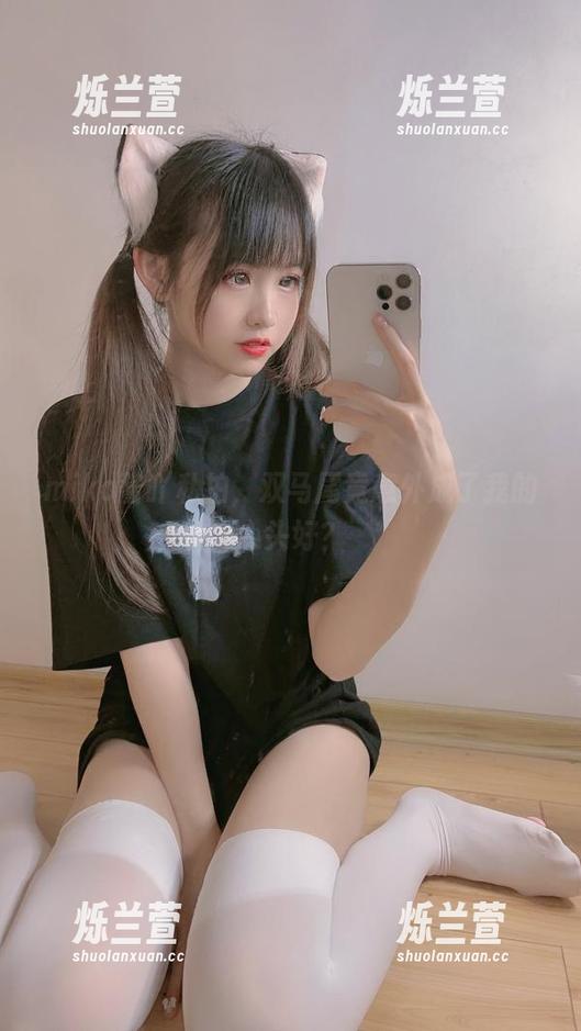 miko酱吖私拍，双马尾竟意外成了我的心头好？