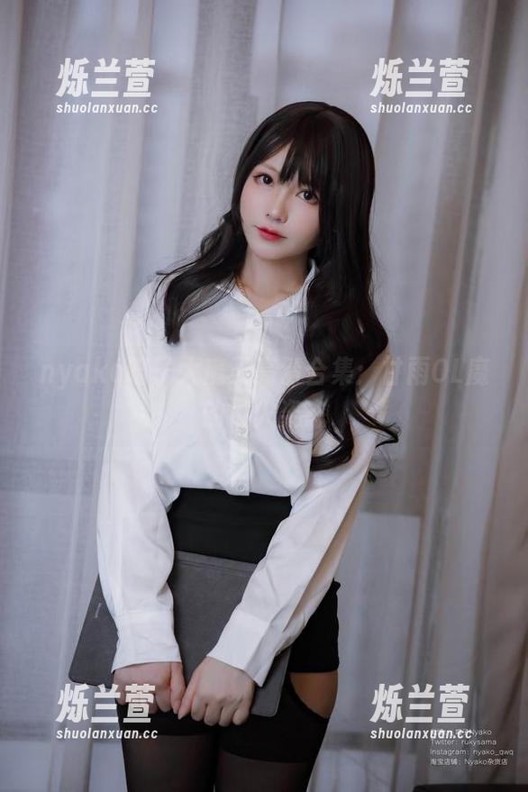 nyako喵子大魔王高清合集：甘雨OL魔的撩人姿态