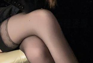 一小央泽的黑兔：在线等待资源，兔子你慢点跑啊！