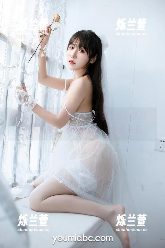 更新！原图在这里，不呆猫的吉他妹妹，吉他弹得好，猫咪喵得妙，你选哪样？