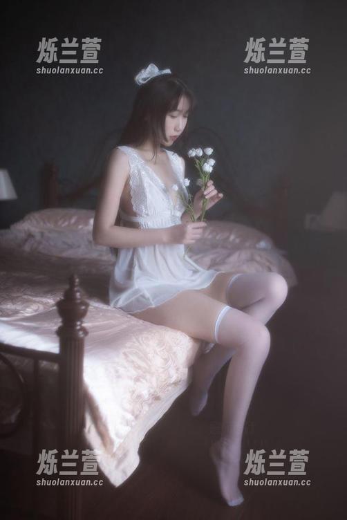 不呆猫 不呆猫的空姐写真,高清得像是从航站楼走出来的。