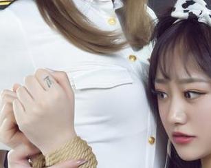 丽柜 – 透过网盘看Vicky，香丝露营也能这么惬意！