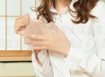 丽柜 – 安娜新鲜出炉的在线JK合集，脑子里闪过太多句子，但…我说不出口。