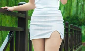 丽柜 – 当慕子遇上姐姐：高清图集中的戏谑时刻