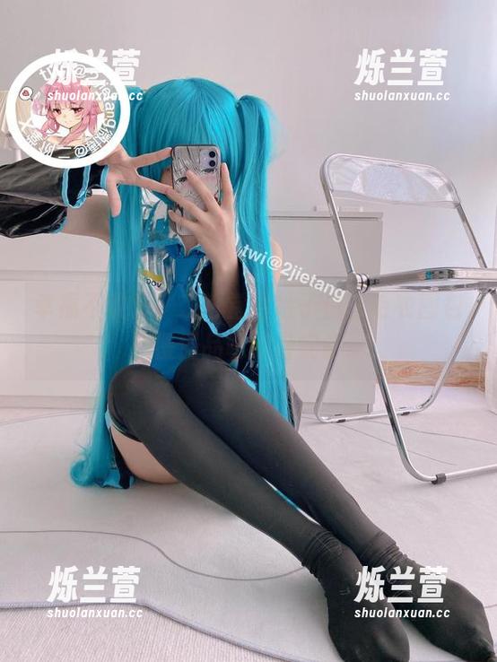 幸福不收费，二阶堂宅绘子白丝毛衣图包，慢慢品味这份安静。