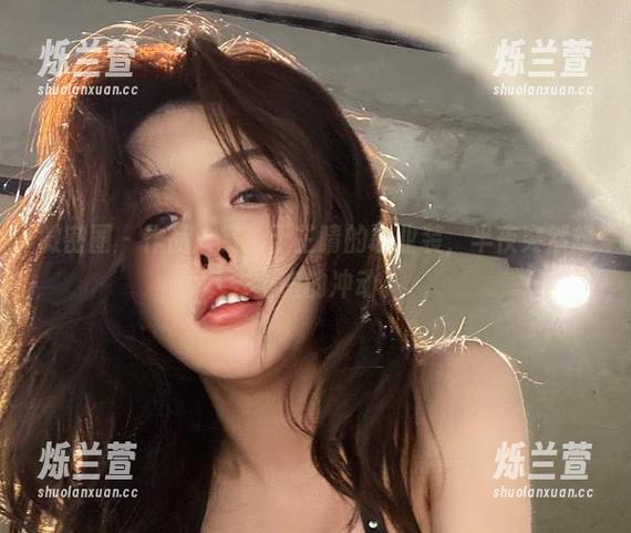微密圈 - 作品大赏：于芷晴的职业装，半夜突然想去上班的冲动。