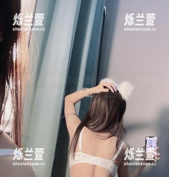 微密圈 - 兔宝妮to：淋浴私拍，水汽朦胧之间，留给你无限遐想的空间。