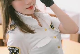 千反田鹿子的泳衣合集，呃，这样的身材真让人咽口水。