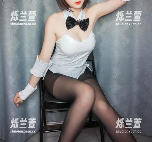 沉迷于小酥酱女仆黑丝高清壁纸，想给自己个理由。