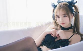 小野妹子w的高跟鞋原图，有种踩了风的既视感，谁能不爱！