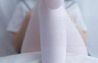 少女秩序 – 小满的高跟鞋写真：穿上就能摇身一变成女神？