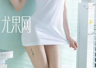 尤果网 – 这原图里的杨果果，婚纱。等我一下，要给我家猫撒下这波！