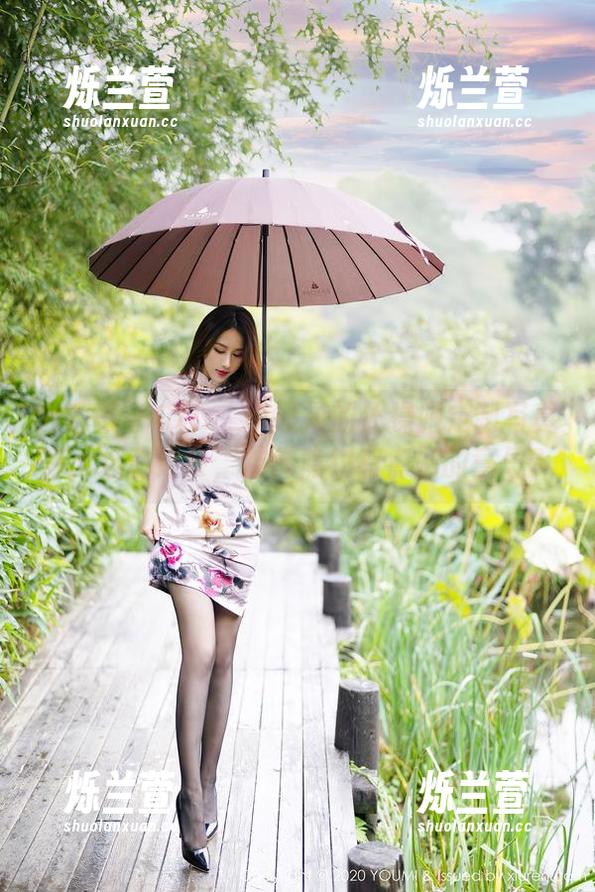 尤蜜荟 - Cris_卓娅祺的体操服定制写真集，运动之余，仿佛隐约有点别的意思？