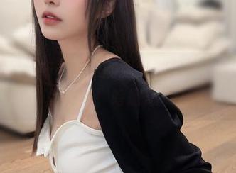 私房系列，布丁大法的湿赤脚合集，看得我心头一震，啥意思呢？