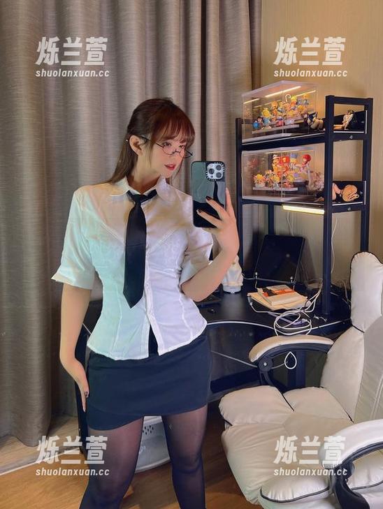 张思允nice 微密圈 - 一键下载!张思允nice的吊带黑丝合集,谁能拒绝的诱惑?