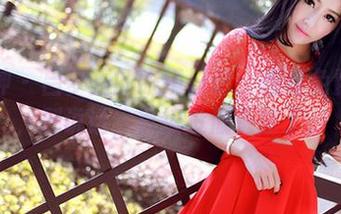推女神 – 吕梦玉的眼镜日记：想看免费原图，别说话，直接投低头屈了。