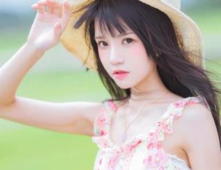 cos里的桜桃喵，水滴滴答，像是在召唤小猫咪？