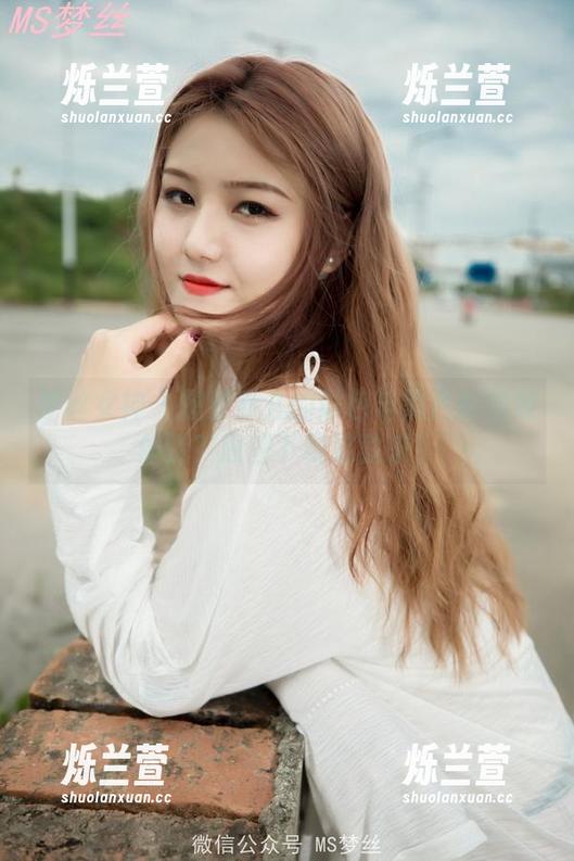 梦丝女神 - 想要乔儿的肤色与黑色的极致体验？原图下载这就来！