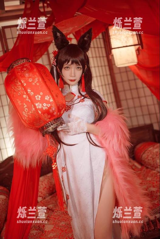 樱落酱w的写真分享：碧蓝航线的吕佐夫服装能不能再闪亮一点？