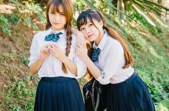 波萝社 – 定制写真里的Suki朱忆音，教室一角的故事，略带点小暧昧。