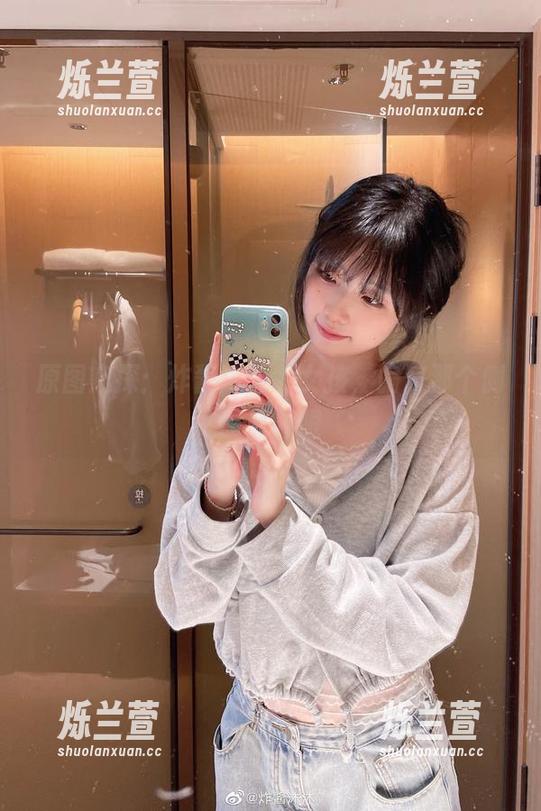 原图窥探：炸酱沐沐的女孩，偏偏那个侧脸最养眼