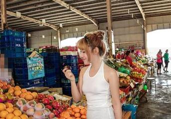 爱丝 – 索菲的粉色实验室：精选套图里藏着什么怪趣味？