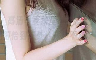 爱尤物 – 高清写真集里，任婷婷的“女孩”展现得恰到好处，完全不油腻孩子～