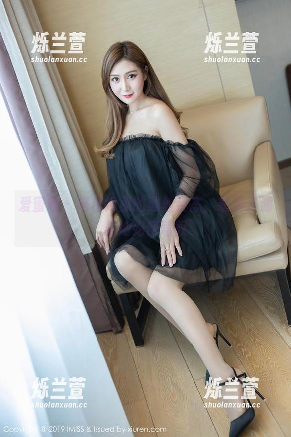 爱蜜社 - 格格污巫的黑丝姿态，最新资源看她如何驾驭