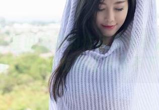 爱蜜社 – 谁说免费的作品没吸引力？王沫儿SaSa的连衣裙让我停不下来！