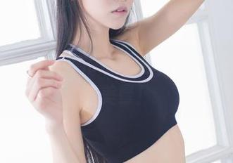 爱蜜社 – 黄歆苑吊带图包，下载后要小心被美晕！