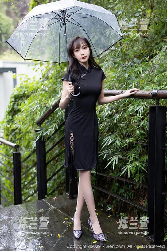 秀人网 - 图片里的无圣光，居然也能凸显佘贝拉Bella的厨娘气质？