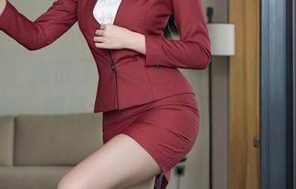 秀人网 – 点击了养乐多Doll的在线套装原图，居然让我想一直滑下去！