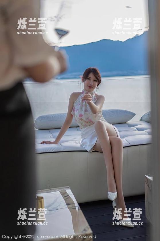 秀人网-南初妹妹 秀人网 - 南初妹妹的黑色运动内衣,高清不怕被撞衫,分享给你,让你也了解一下。