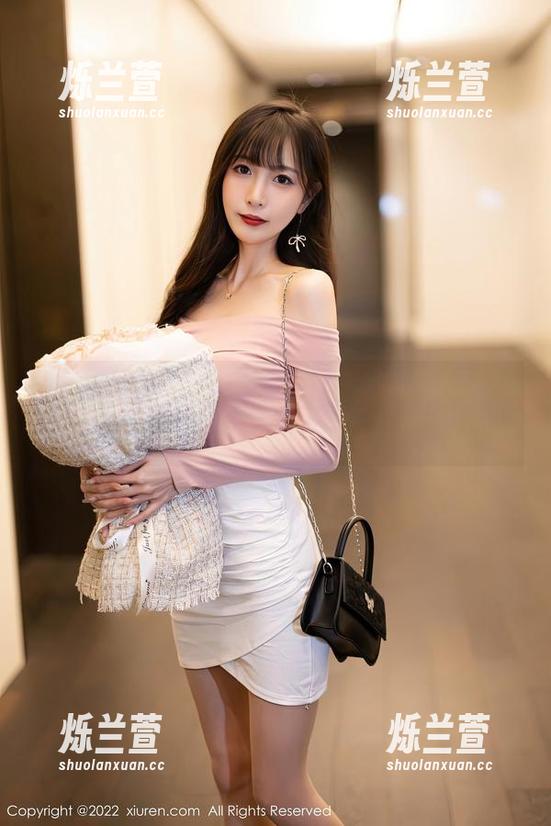 秀人网-孟狐狸FoxYini 秀人网 - 让人又爱又恨的修女,孟狐狸FoxYini的写真集资源有没有隐藏剧情?