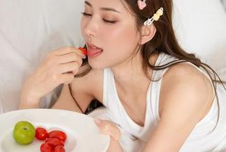 秀人网 – 有种让人赞不绝口的套装——揉揉肉肉图包