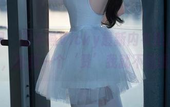 秀人网 – 田小燕Vicky最新内衣照片，妈呀，给我一个‘赞’我就不眨眼！