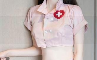 秀人网 – 女神论：黄歆苑图集里的俏皮与温柔