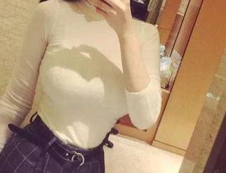 微密圈 – 短裙撑起的浪漫：紫色哒豚豚的美图免费送！你来不来？