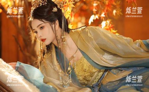 苏嫣qvq鲜活镂空，cos里藏不住的清晰