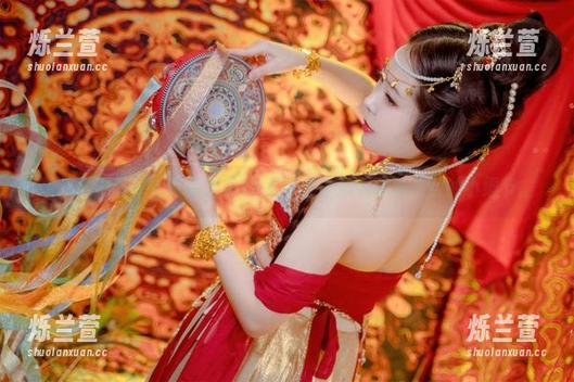 图片已更新！虎森森的《2B女仆》中藏着你猜不到的小细节。