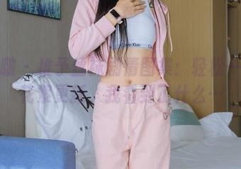 袜啵啵 – 稚予丝袜剧情图集：轻松一刻的花絮更新，我看到了什么…