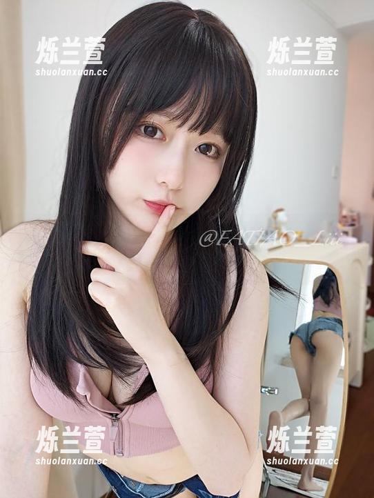 迷之呆梨 下载迷之呆梨的写真集,瞅她在看哪儿简直是个乐趣!